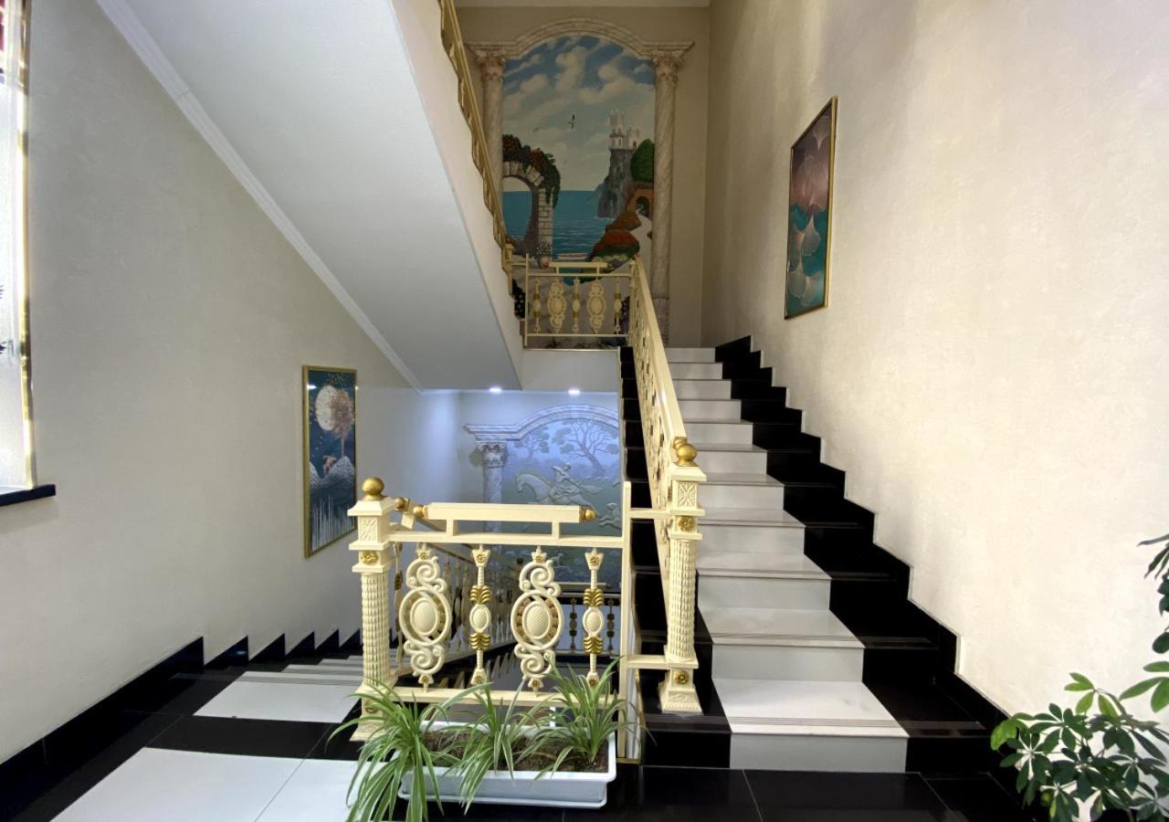 DIYOR Hotel Margilan Marghilon Buitenkant foto
