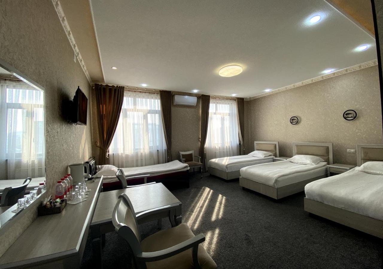 DIYOR Hotel Margilan Marghilon Buitenkant foto
