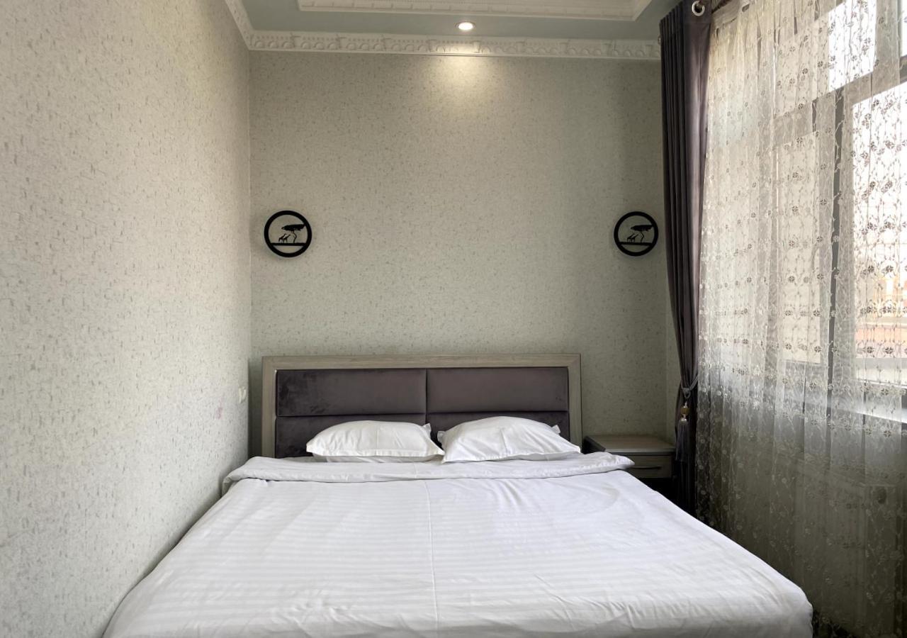 DIYOR Hotel Margilan Marghilon Buitenkant foto