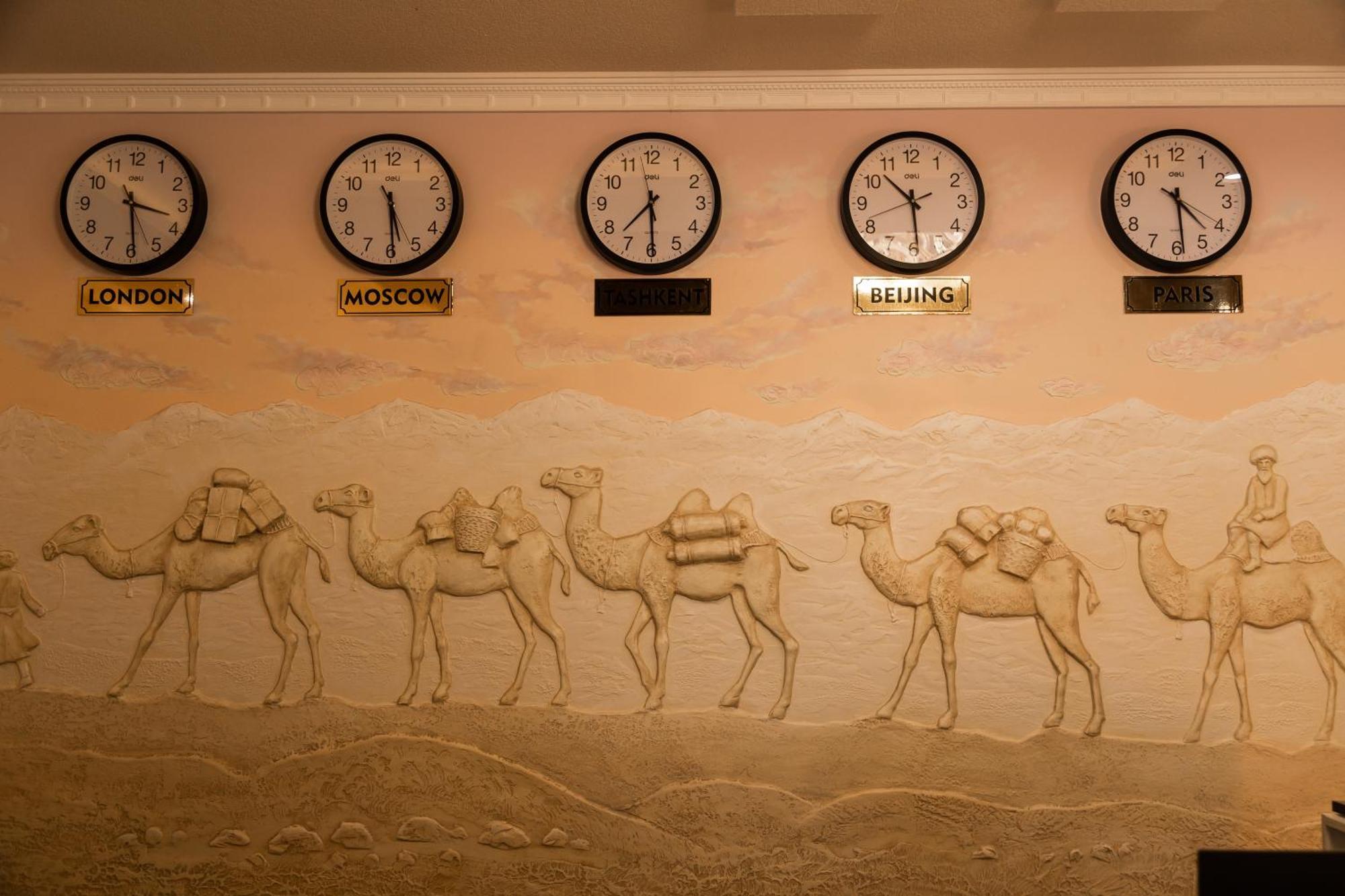 DIYOR Hotel Margilan Marghilon Buitenkant foto